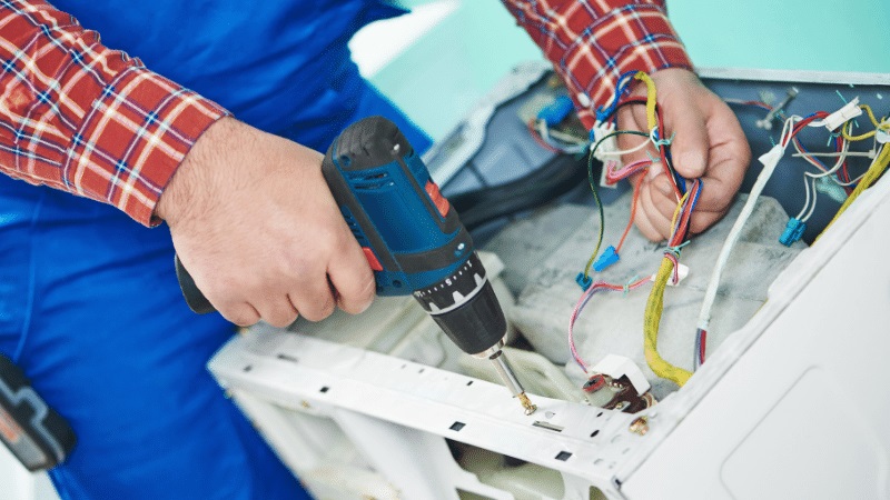 Akhisar ECA ECA çamaşır makinesi kart tamiri – Su almama arızası orijinal parça ile giderildi. - Teknik servis örneği